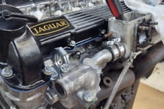 v12-on-stand